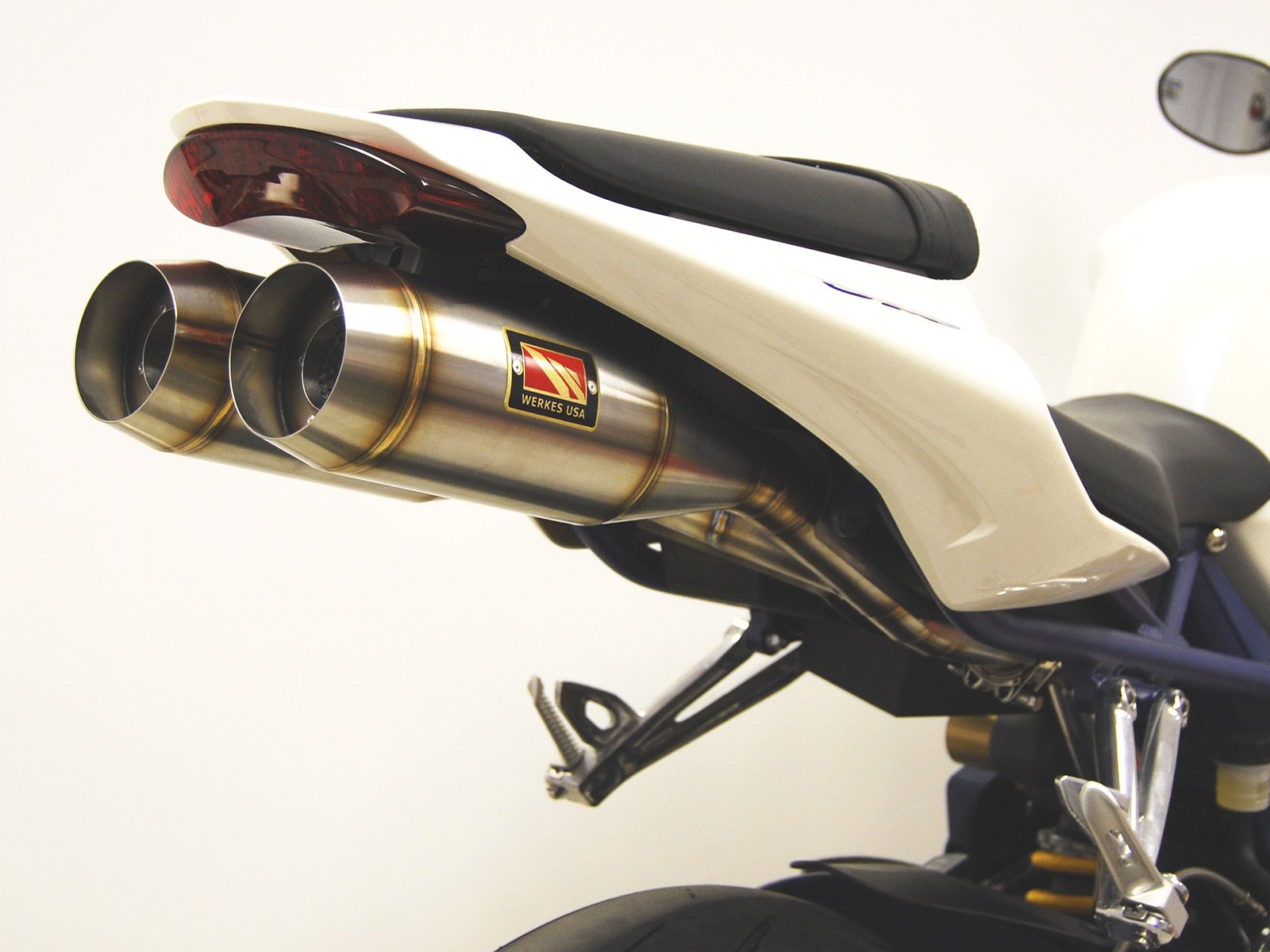 Triumph Daytona 675 675R Slip-On Exhaust | 2006-2012